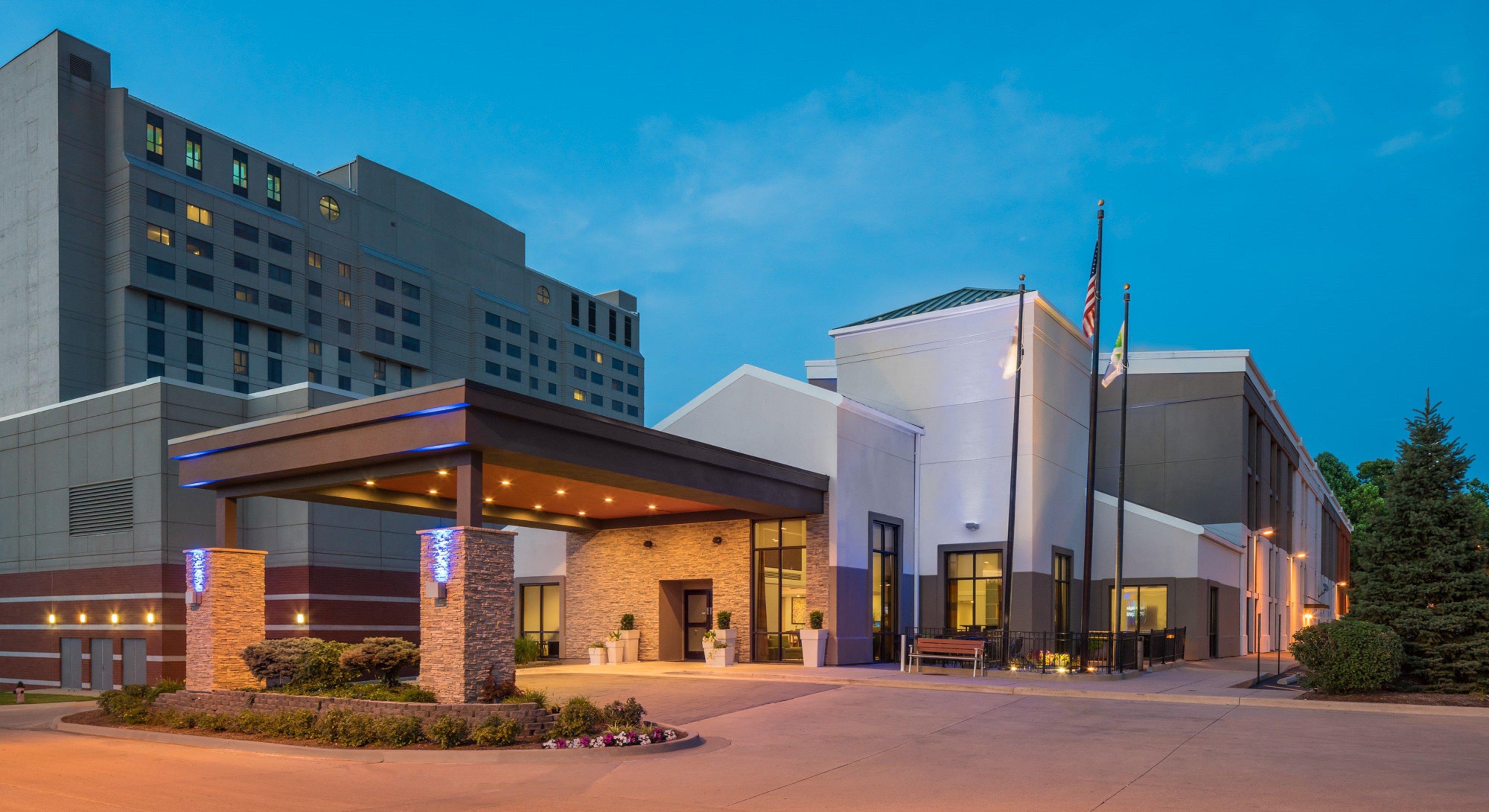 Holiday Inn Express & Suites Springfield By Ihg Extérieur photo