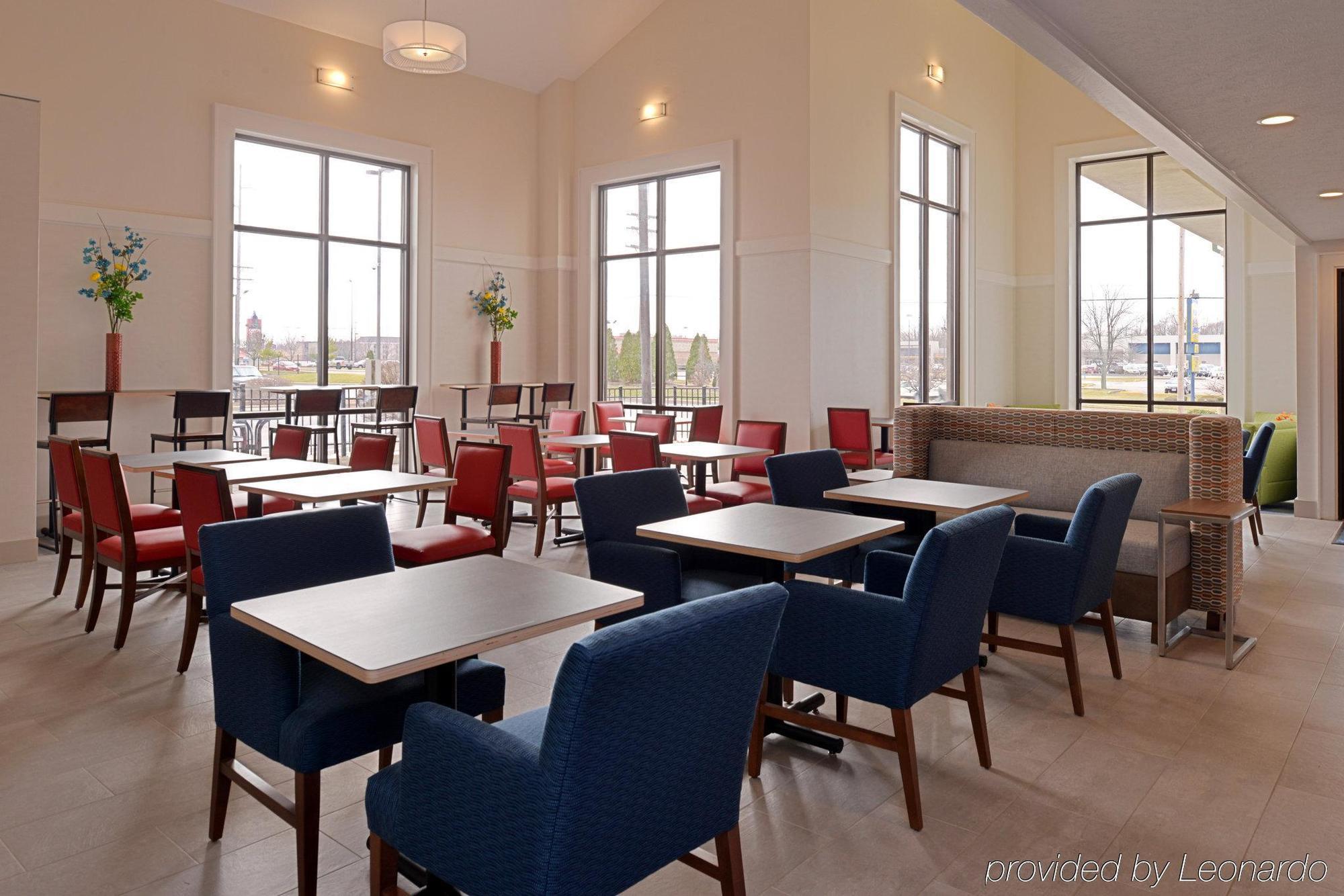 Holiday Inn Express & Suites Springfield By Ihg Extérieur photo